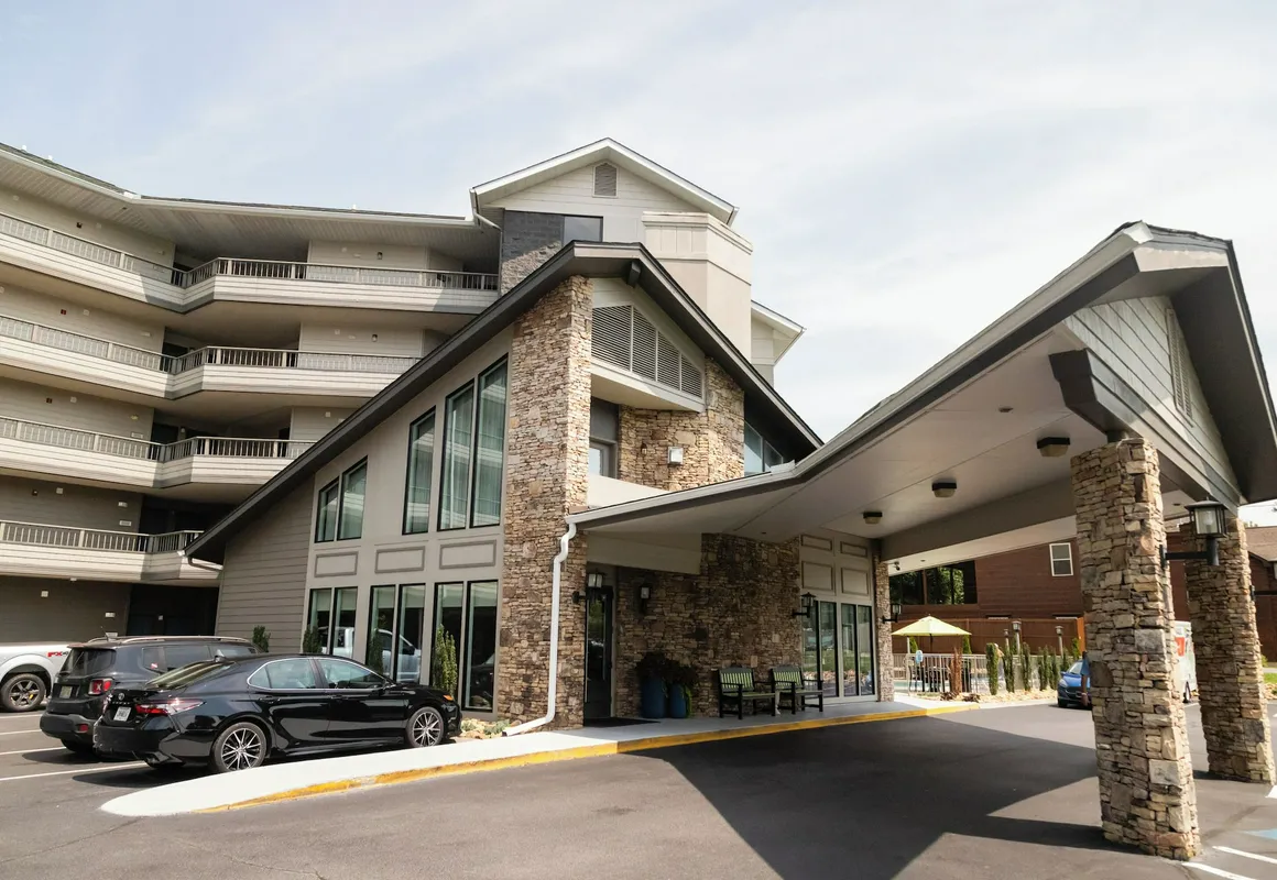 Twin Mountain Inn & Suites hotel hero