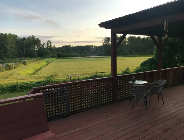 On Cranberry Pond B&B hotel detail image 1