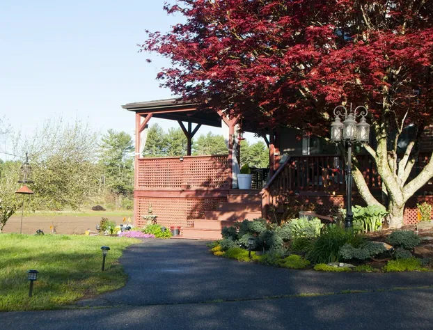 On Cranberry Pond B&B hotel detail image 2