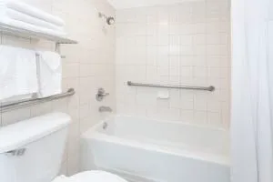 Days Inn by Wyndham Adel I-75 hotel detail image 3