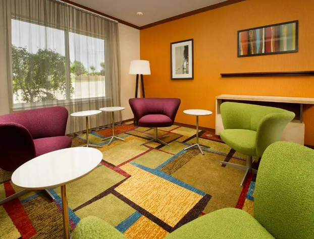 Fairfield Inn & Suites by Marriott Marshall hotel detail image 1