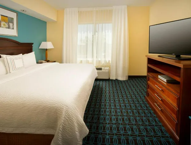 Fairfield Inn & Suites by Marriott Marshall hotel detail image 2