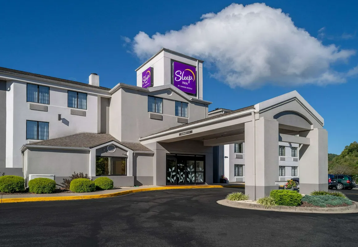 Sleep Inn Charleston North hotel hero