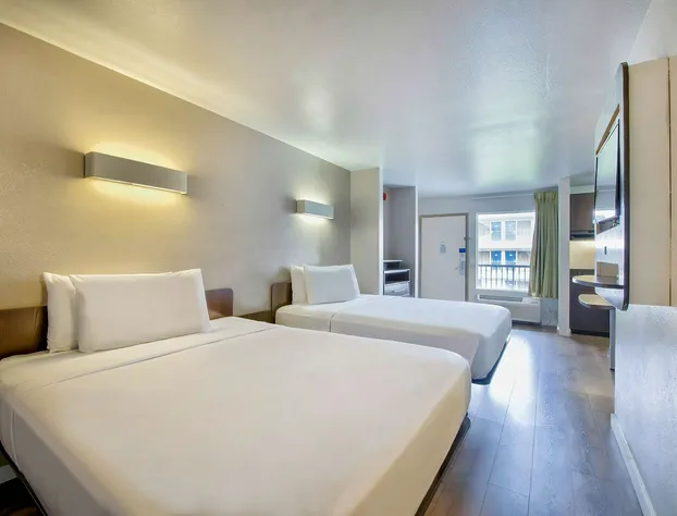 Studio 6 San Antonio, TX - Airport hotel detail image 4