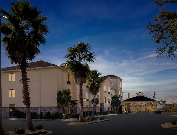 Comfort Suites hotel detail image 4