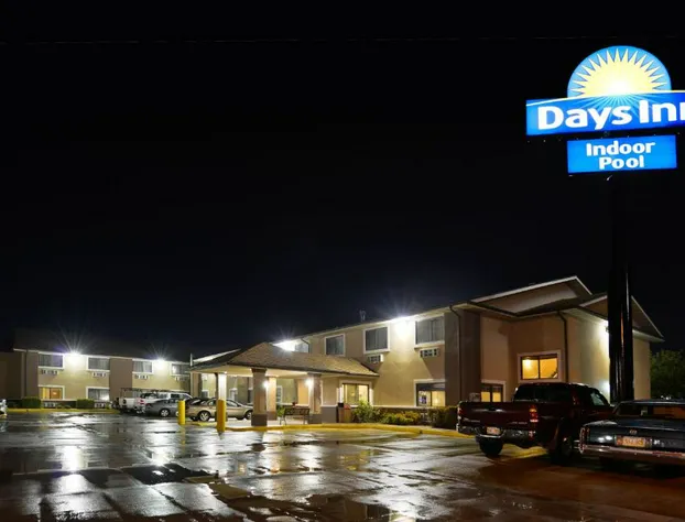 Days Inn by Wyndham Topeka hotel detail image 1