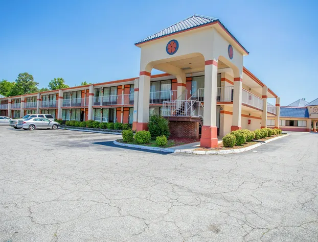 OYO Hotel Greensboro East I 40 hotel detail image 1