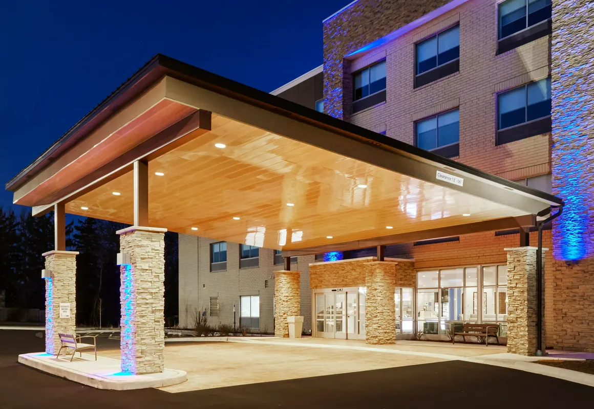 Holiday Inn Express & Suites Chicago North Shore - Niles by IHG hotel hero