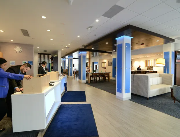 Holiday Inn Express & Suites Chicago North Shore - Niles by IHG hotel detail image 3