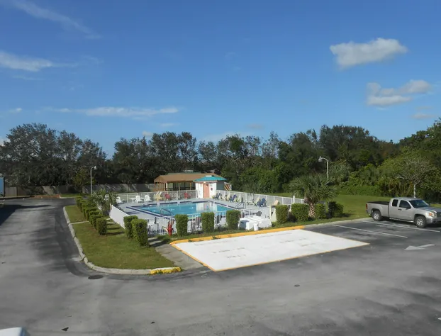 Executive Garden Titusville hotel detail image 1