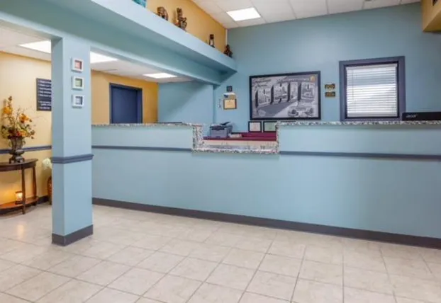 Super 8 by Wyndham Newcomerstown hotel detail image 3