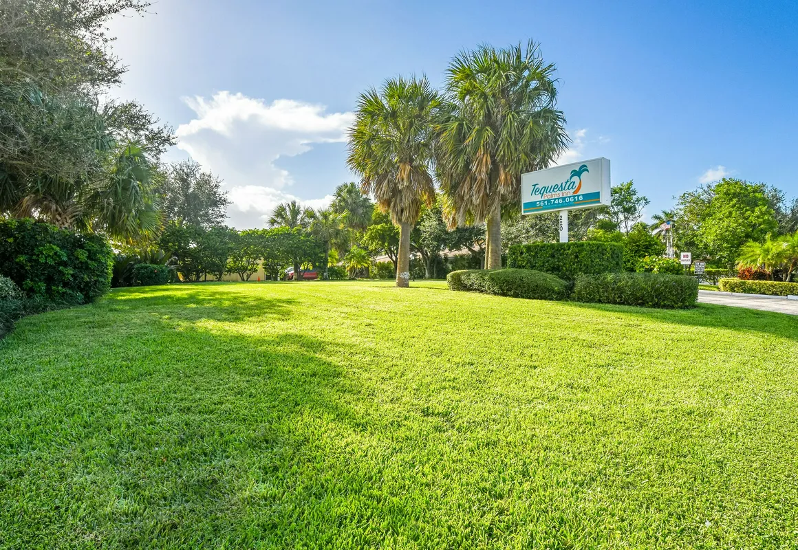 Tequesta Palms Inn hotel hero