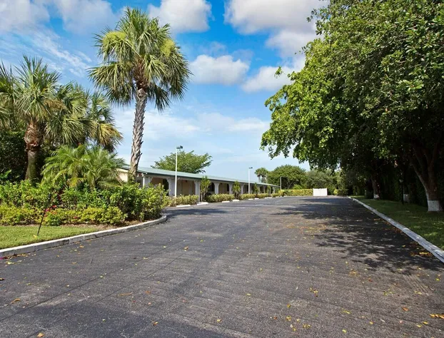 Tequesta Palms Inn hotel detail image 3