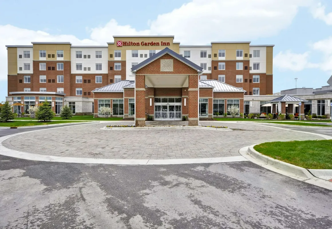 Hilton Garden Inn Detroit Troy hotel hero