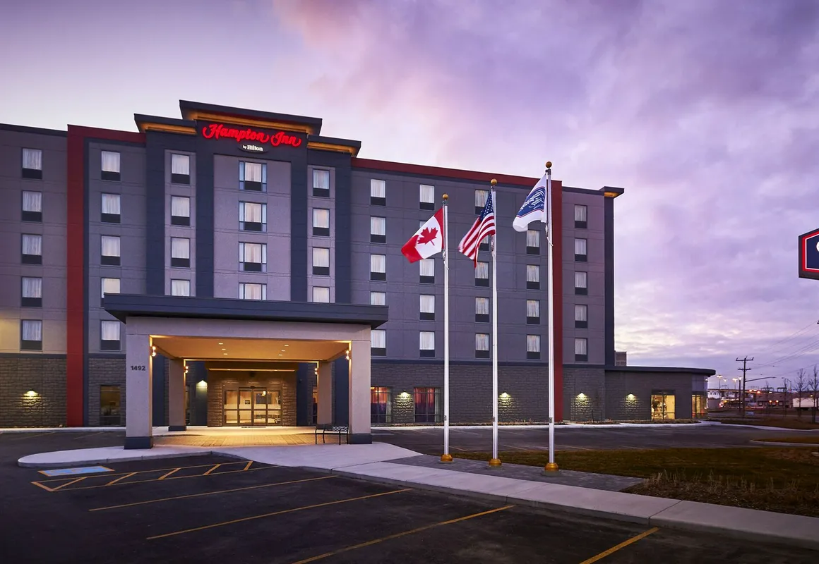 Hampton Inn by Hilton Sarnia/Point Edward hotel hero