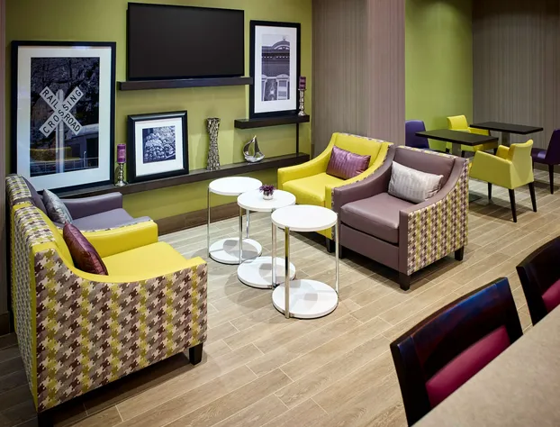 Hampton Inn by Hilton Sarnia/Point Edward hotel detail image 3