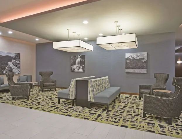 La Quinta Inn & Suites by Wyndham Morgantown hotel detail image 4