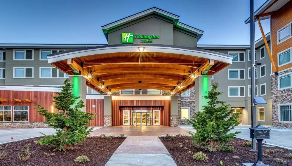 Holiday Inn & Suites Bellingham by IHG hotel hero