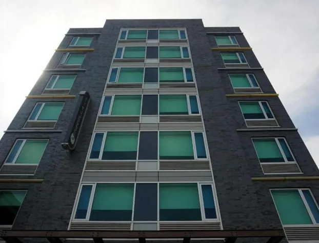 Umbrella Hotel hotel detail image 2