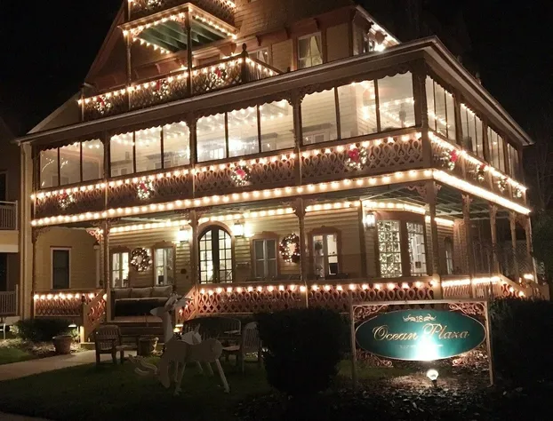 The Ocean Plaza hotel detail image 1