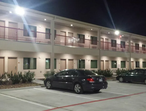 Palace Inn 290 & Jones Rd hotel detail image 2