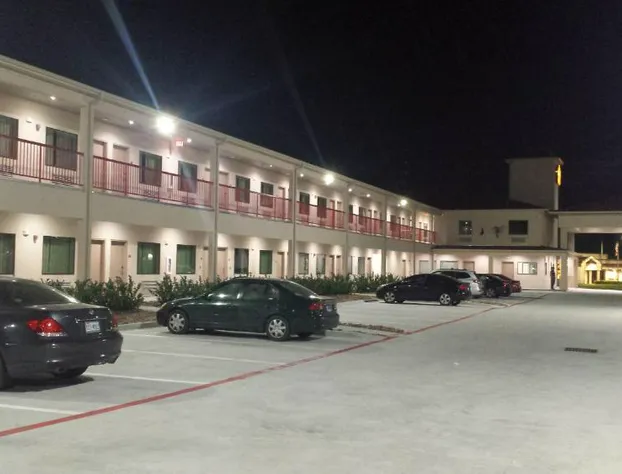 Palace Inn 290 & Jones Rd hotel detail image 3