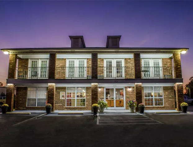 Richland Inn Lawrenceburg hotel detail image 4