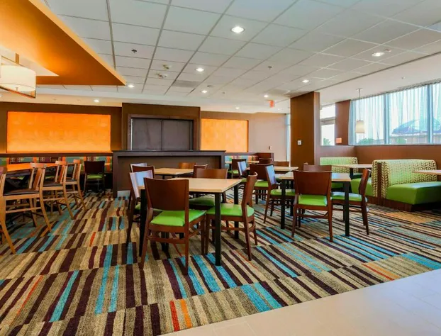 Fairfield Inn & Suites by Marriott Snyder hotel detail image 4