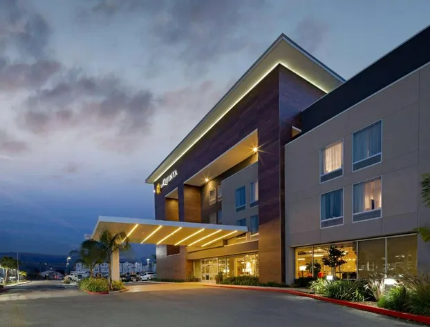 La Quinta Inn & Suites by Wyndham Morgan Hill-San Jose South hotel detail image 4