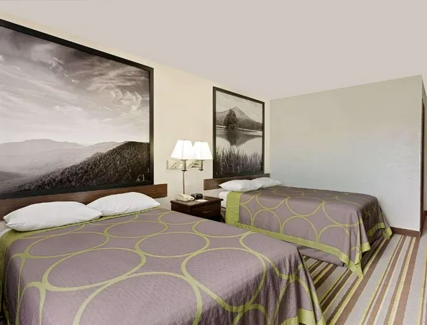 Super 8 by Wyndham Waynesboro hotel detail image 3