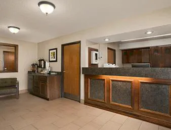 Super 8 by Wyndham Waynesboro hotel detail image 4