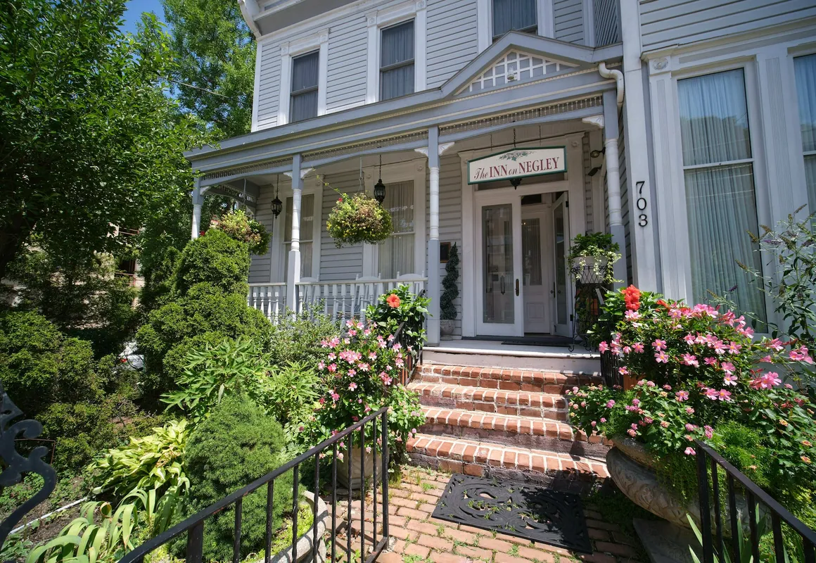 The Inn on Negley hotel hero