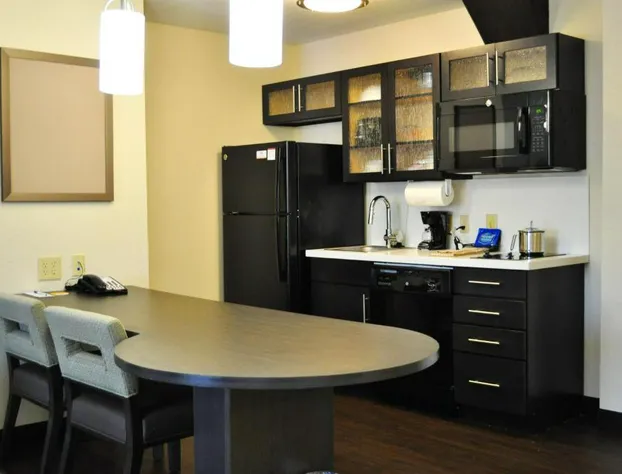 Candlewood Suites Bay City by IHG hotel detail image 2