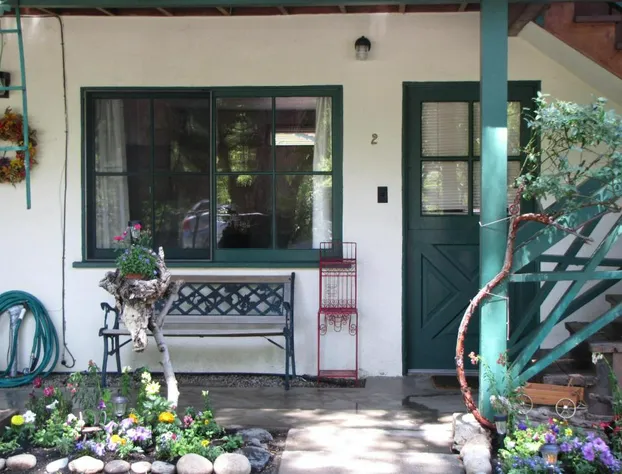 Kern Riverfront Lodge hotel detail image 3