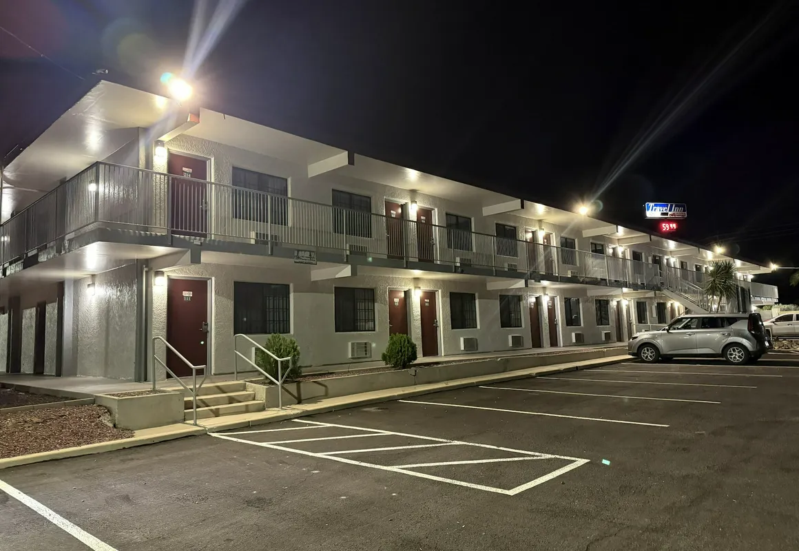 Red Roof Inn Tucson hotel hero