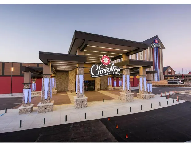 Cherokee Casino & Hotel Roland hotel detail image 2