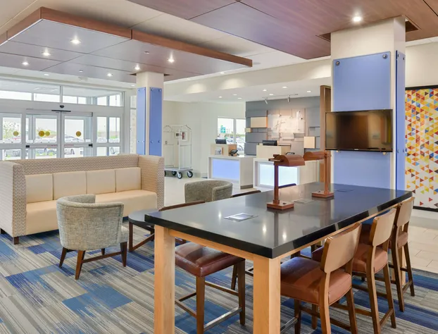 Holiday Inn Express & Suites Madison by IHG hotel detail image 3