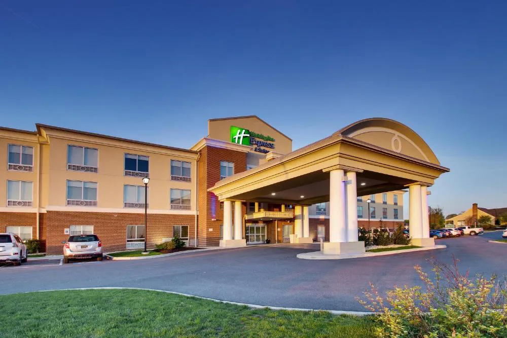 Holiday Inn Express & Suites Lancaster East - Strasburg by IHG hotel hero