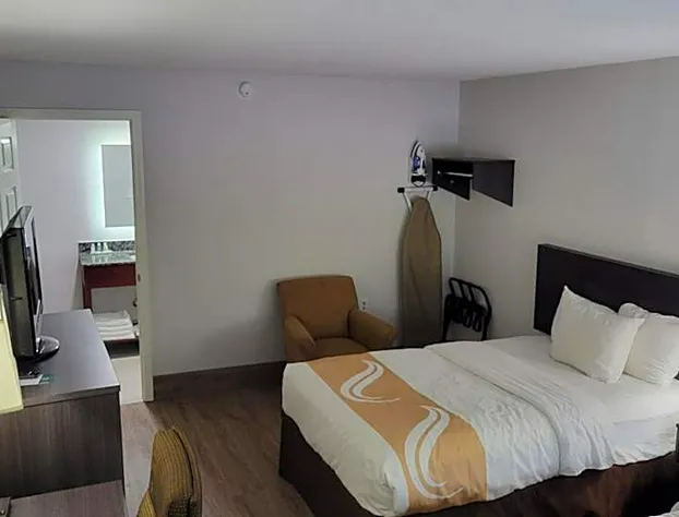 Quality Inn Forsyth near GA Public Safety Training Center hotel detail image 1