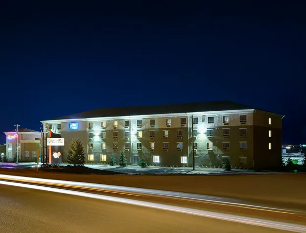 Pomeroy Inn And Suites Vermilion hotel detail image 1