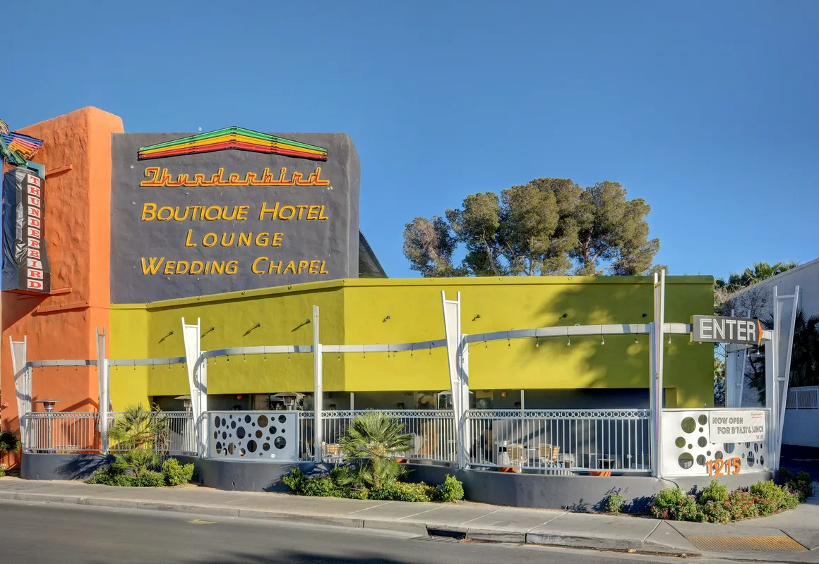 Thunderbird Hotel hotel hero