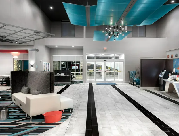 Holiday Inn Express & Suites Charlotte Airport by IHG hotel detail image 4