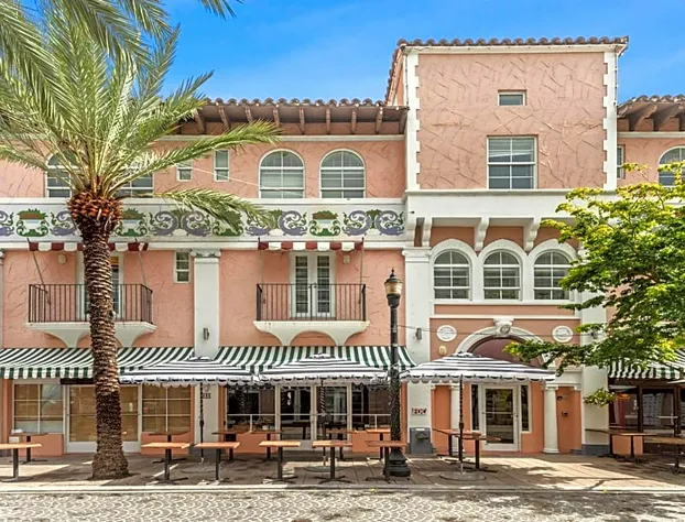 Kasa El Paseo Miami Beach hotel detail image 2