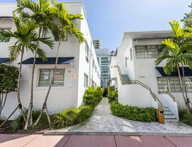 Oceanside Hotel and Suites hotel detail image 2