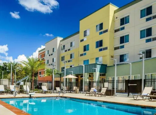 Courtyard by Marriott Lake Charles hotel detail image 3