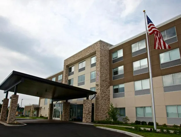 Holiday Inn Express & Suites Oswego by IHG hotel detail image 1