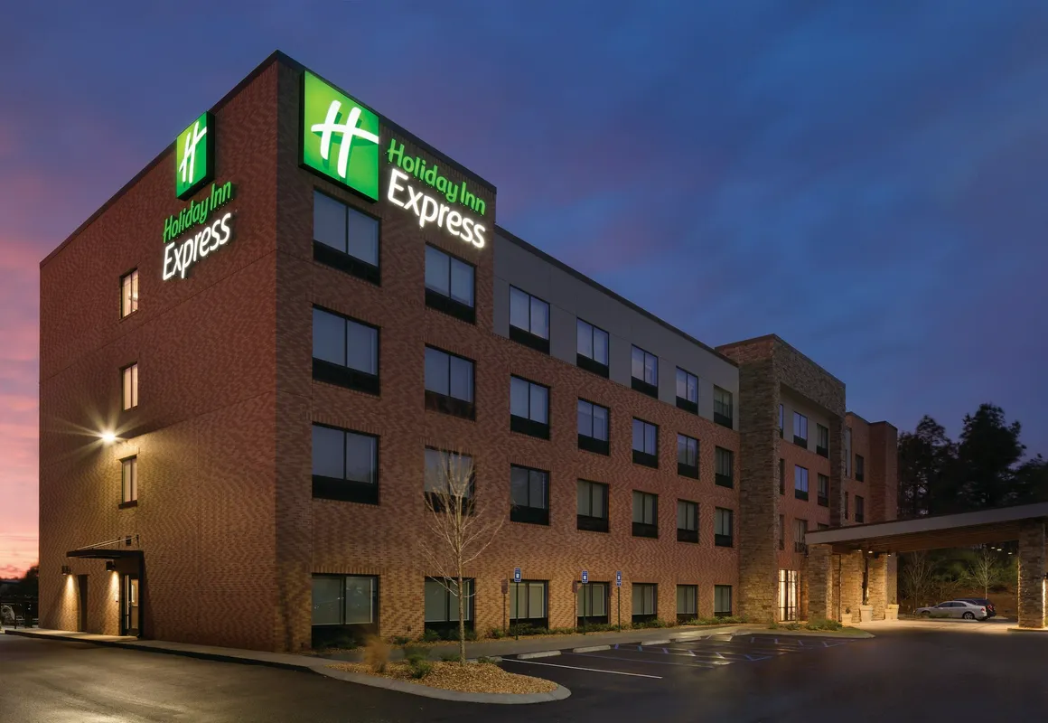 Holiday Inn Express Atlanta SW - Newnan by IHG hotel hero