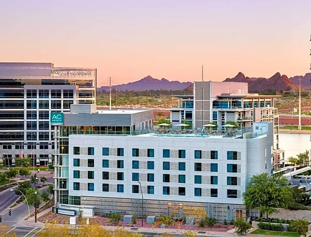 AC Hotel Phoenix Tempe/Downtown hotel detail image 1