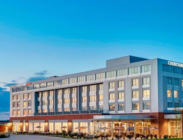 Courtyard by Marriott Erie Bayfront hotel detail image 1