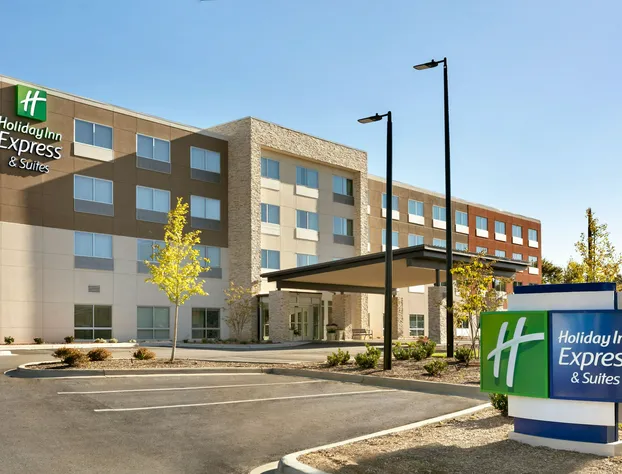Holiday Inn Express & Suites Salisbury by IHG hotel detail image 1